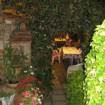 Nel Giardino Di Alice * Gavorrano