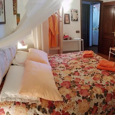 Bed & Breakfast Nel Giardino Di Alice Gavorrano